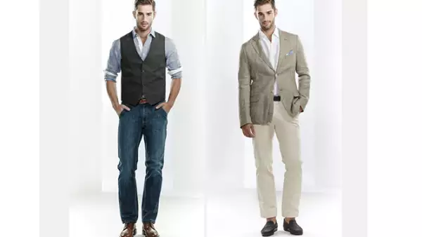 Una indumentaria informal no significa elegir prendas al azar. Chinos, polos y zapatos de cordones son piezas básicas para estos momentos.