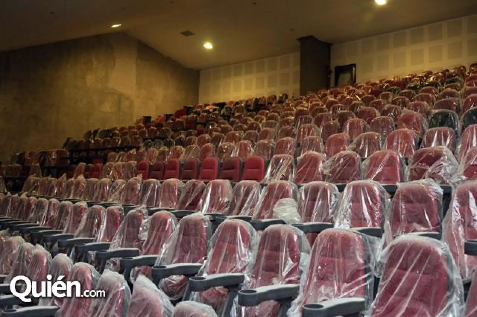 Benny en la presentación del Auditorio Banamex