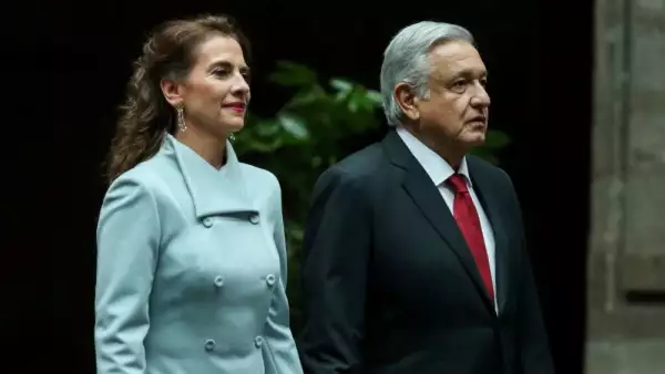 Vestidos Beatriz Gutiérrez Müller 10.JPG.jpeg