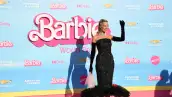 Margot Robbie como barbie enLos Ángeles. 