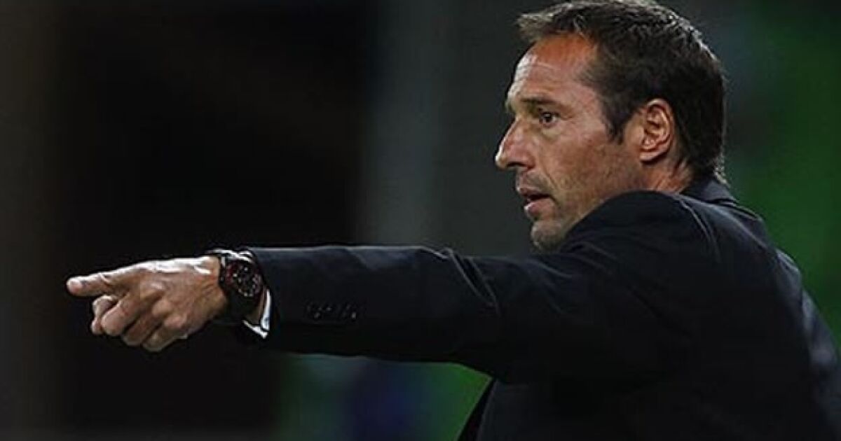 Las ‘Chivas’ designan a John van' t Schip como su nuevo director técnico