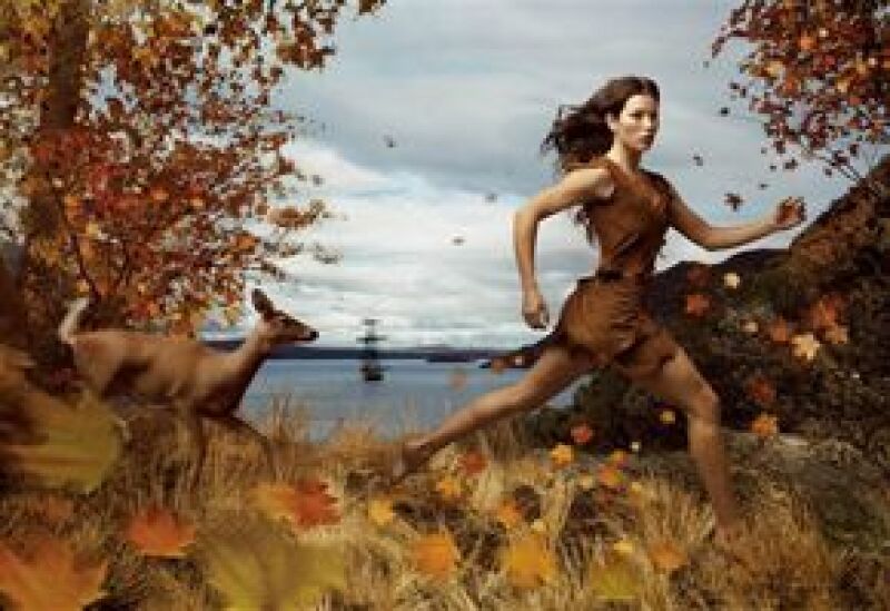 Los retratos provocativos y artísticos de celebridades logrados por ella, que incluyen a John Lennon y Demi Moore, aparecen regularmente en las portadas de revistas como Vanity Fair y Vogue.