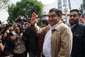 Barbosa llega a la reunión