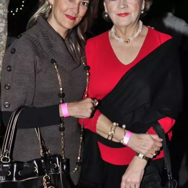 Pasarela a Beneficio de la Cruz Rosa