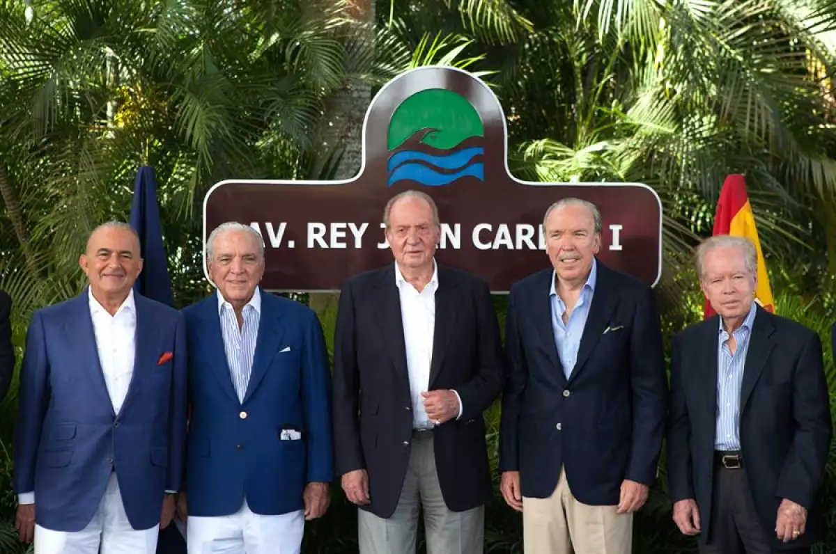 Alfonso Fanjul, el rey Juan Carlos y José Fanjul