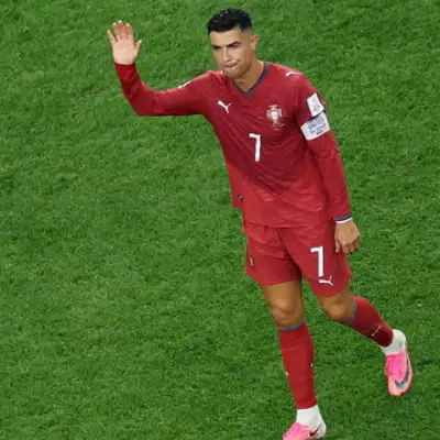 cristiano ronaldo retiro futbol.png