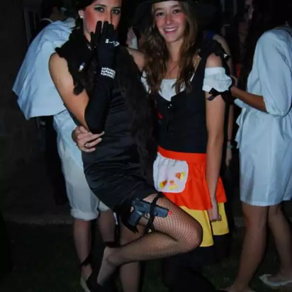 Fiesta de disfraces de parejas