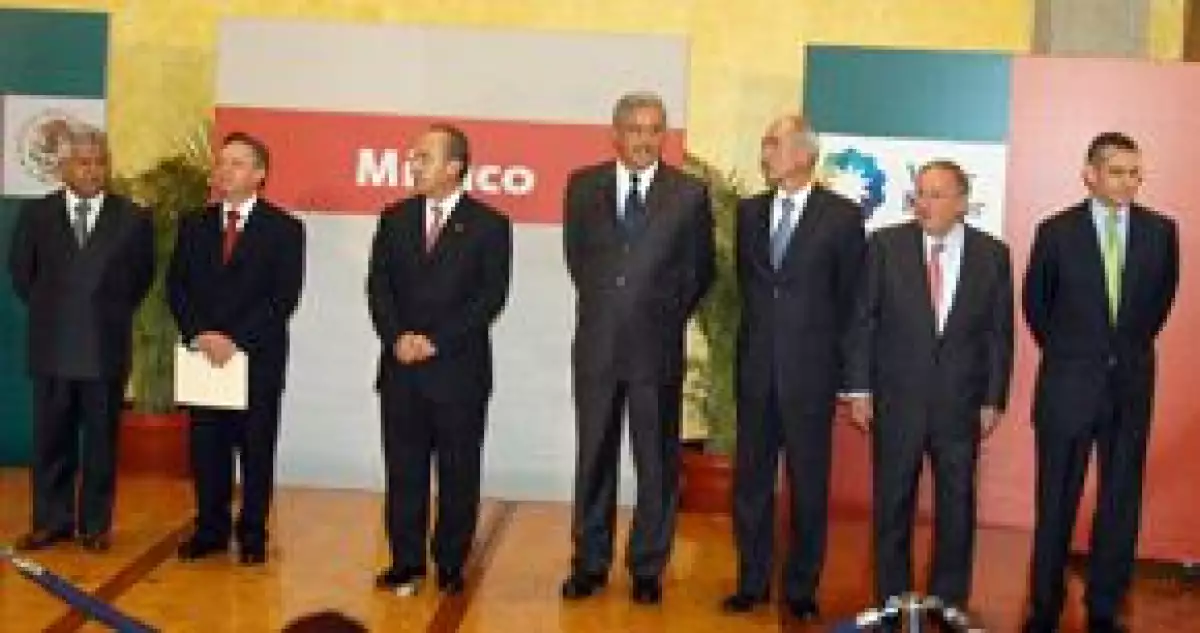 Los cambios fueron en la Procuraduría General de la República, la Secretaría de Agricultura, Ganadería, Desarrollo Rural, Pesca y Alimentación y en Petróleos Mexicanos.