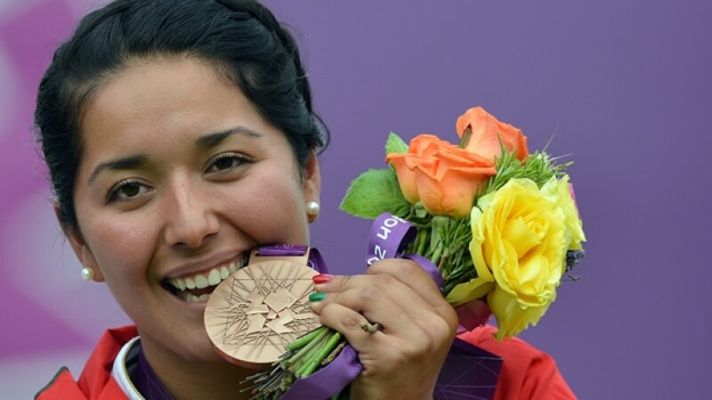 Mariana avitia, bronce, londres