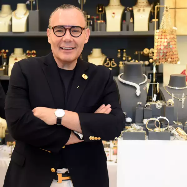 BAZARGILBERTO101022  024.JPG