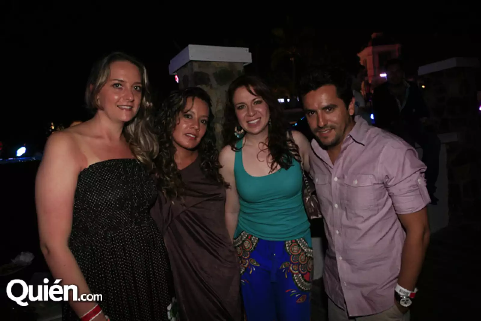 Adriana Karam, Wendy Corzo, Vianey Valenzuela y Sergio Álvarez