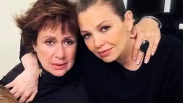 thalia-laura-zapata.jpg