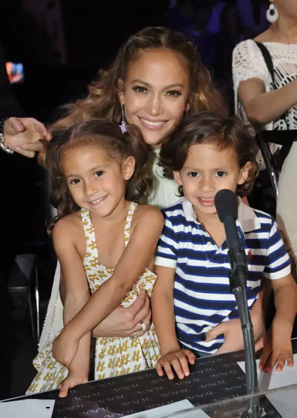 Jennifer Lopez es la orgullosa mamá de Max y Emme, sus hijos con Marc Anthony.