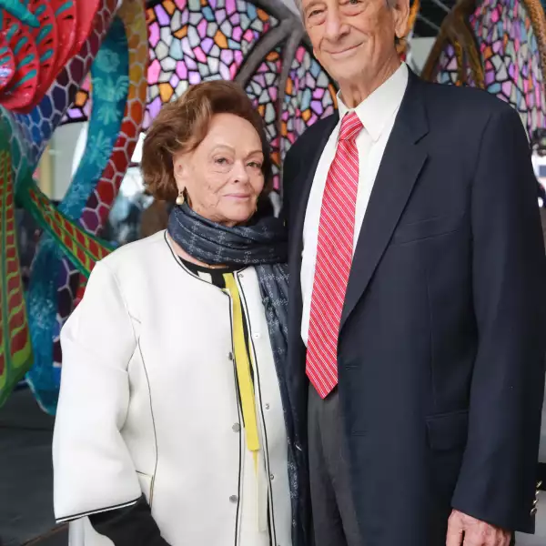 HOMENAJE A MARIE THÉRÈSE HERNAND DE ARANGO