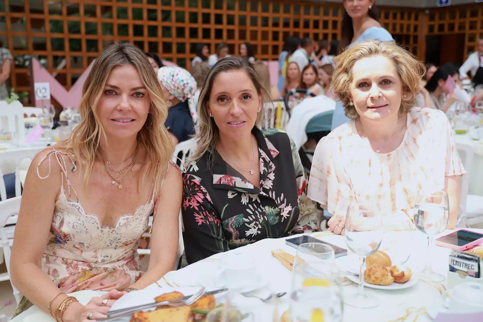  Paola García , Alin Arcilla y Reyes del Cueto 