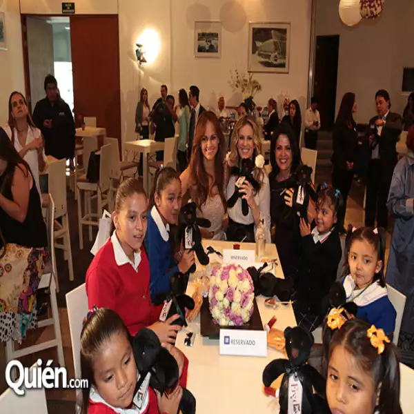 Luz Blanchet,Rebecca de Alba,Mónica Algorri