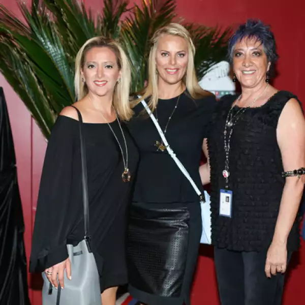 Margareth Casas, Ivonne Niño de Rivera e Isabel Cházaro