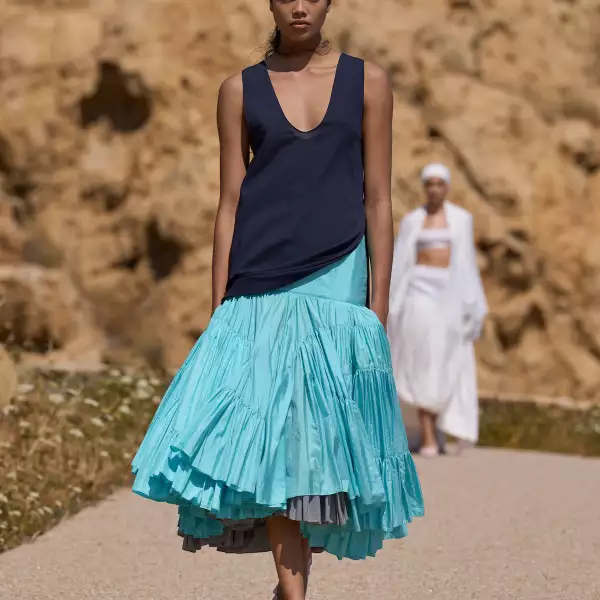 Jacquemus PO S27 022.jpg