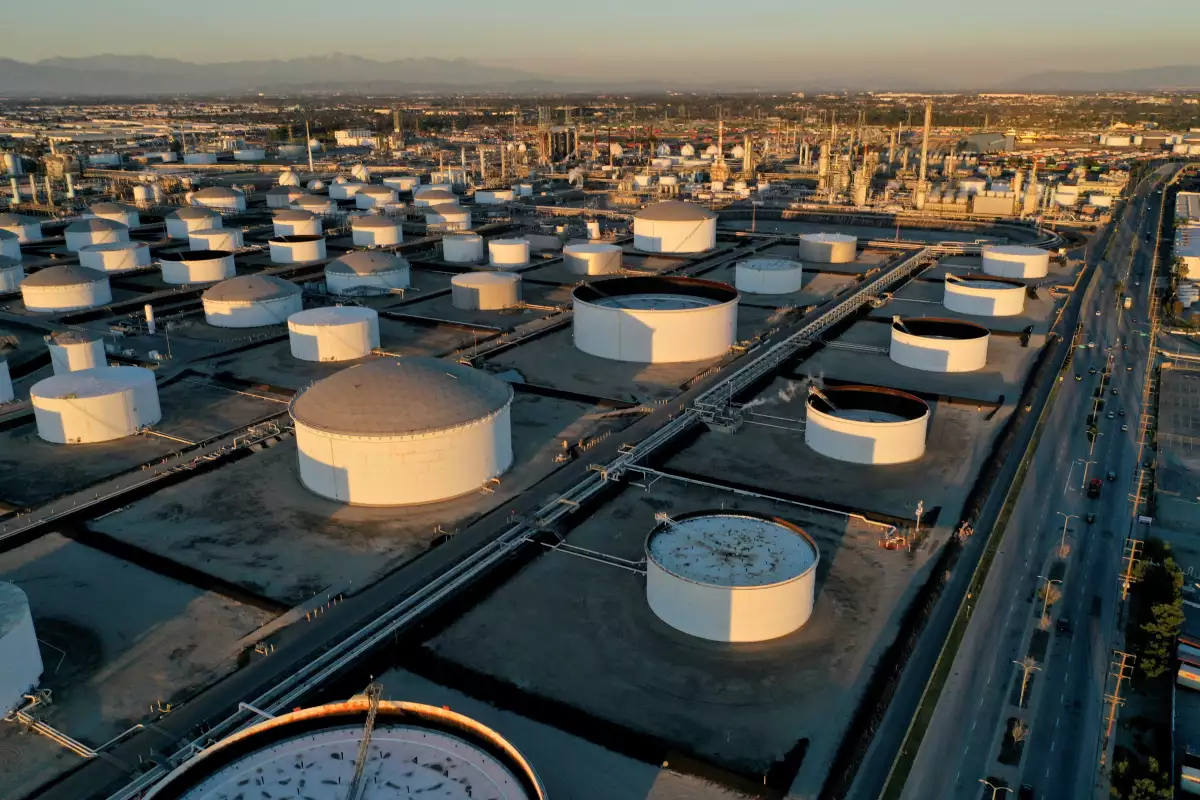 ¿Adiós al plan de autosuficiencia? Exportaciones de Pemex suben en mayo