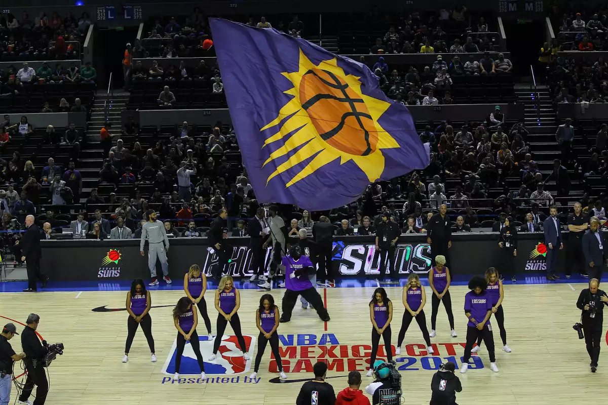 Suns contra Spurs en la Arena Ciudad de México