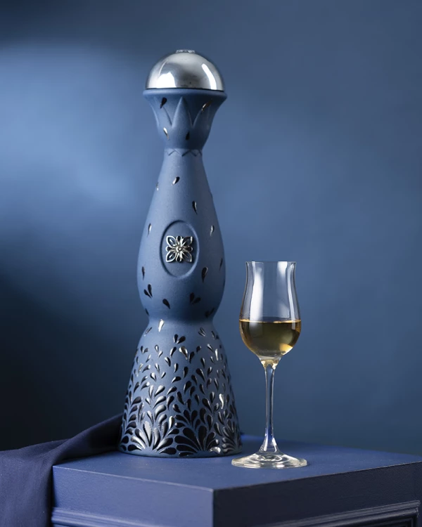 deli-clase-azul-presenta-su-nuevo-tequila-edicion-limitada-2.jpg
