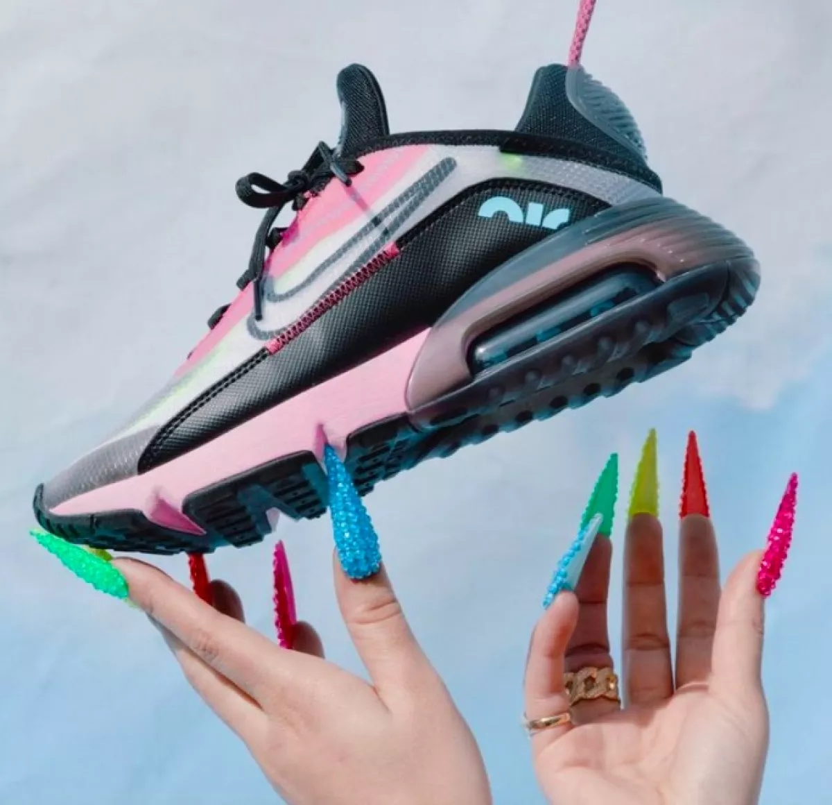 rosalia-nike-air-max-2090
