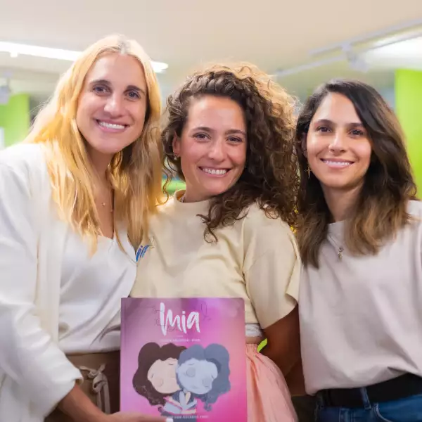 PRESENTACIÓN LIBRO MÍA