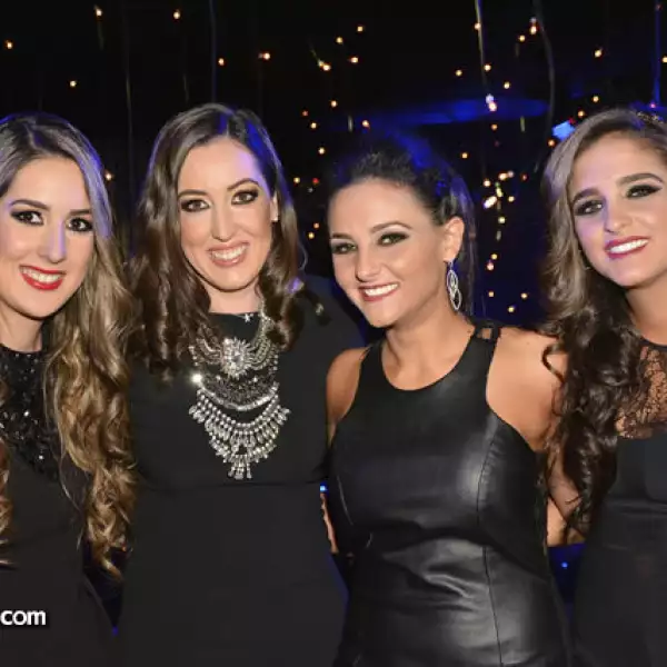 Miriam y Carmen González con Fanny y Daniela Helfon