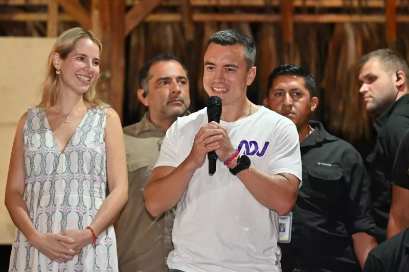 Noboa se convirtió en el presidente más joven de toda la historia de Ecuador.