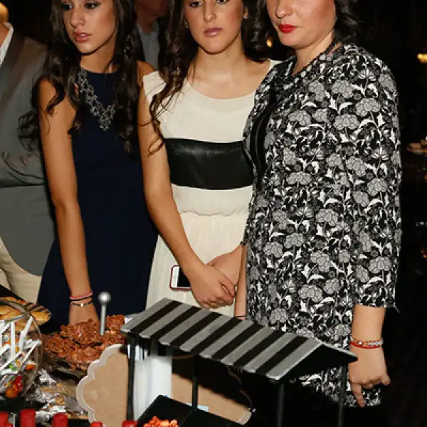 Andrea Reyes,Ana Domínguez y Michelle Mondlack