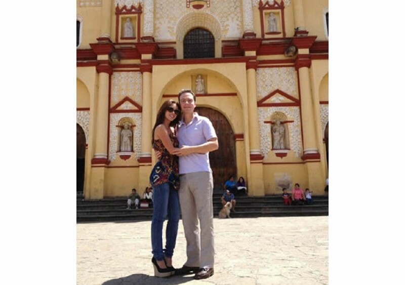 Anahí está muy enamorado.