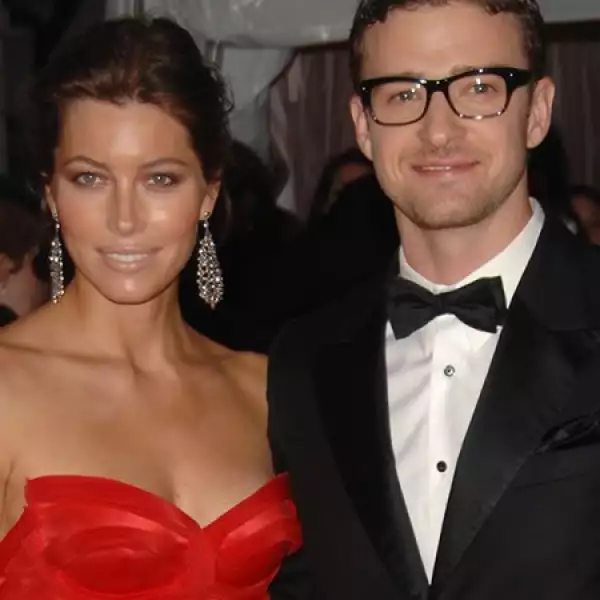 Se dice que la razón por la cual la actriz Jessica Biel y el cantante Justin Timberlake se separan constantemente es porque ella es muy celosa.