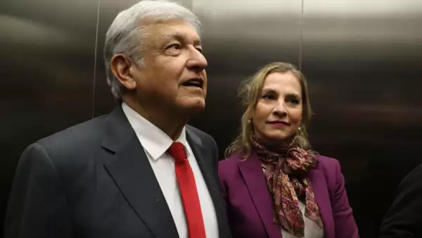 AMLO y Beatriz