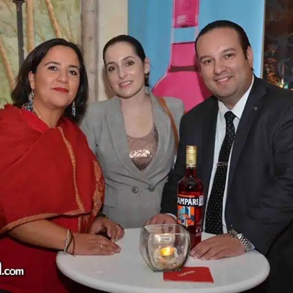 Karime Lozano,Karla Pariente y Elías Castro