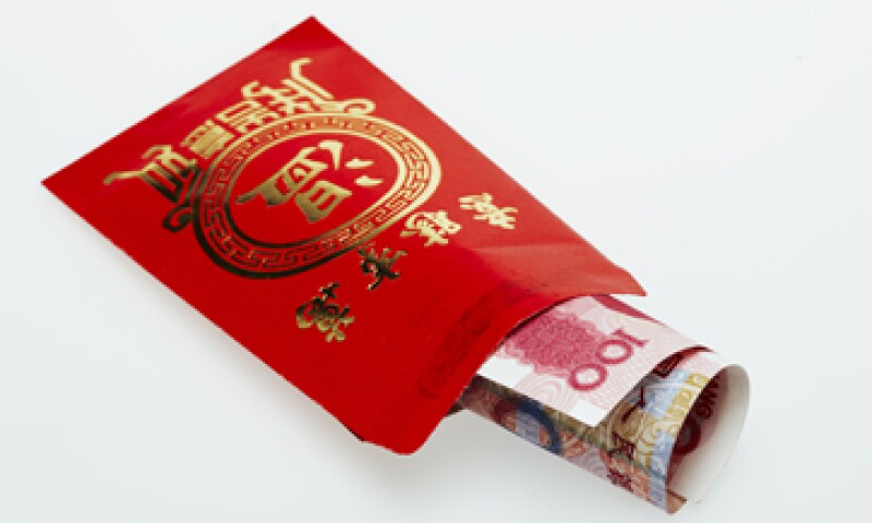 El yuan, también conocido como renminbi, tocó un máximo contra el dólar este viernes. (Foto: Getty Images)
