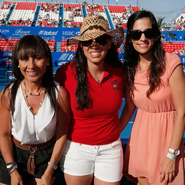 Gloria Muñoz, Paula y Rosy Gamboa