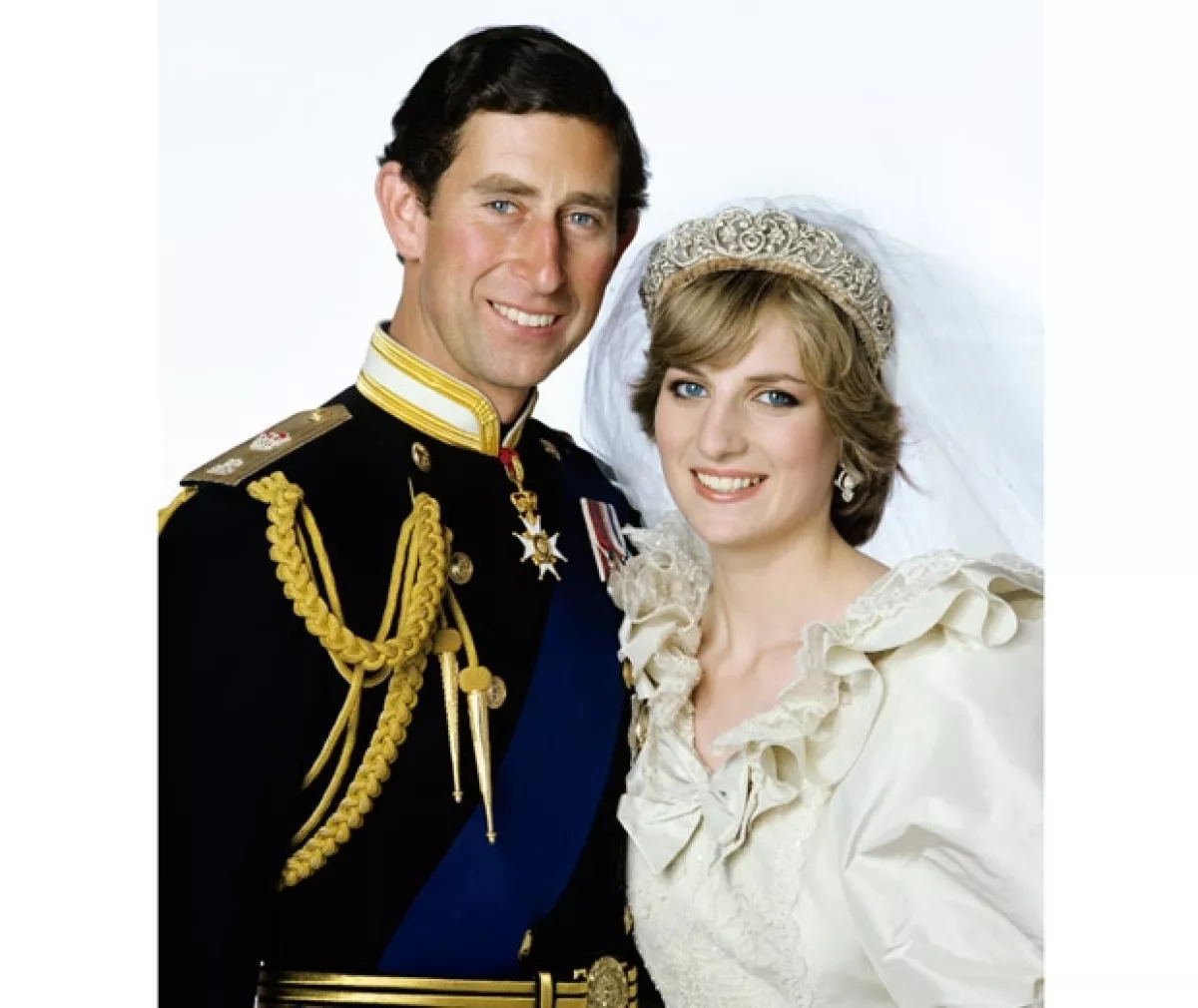 Carlos y Diana tuvieron dos hijos: Guillermo y Enrique.