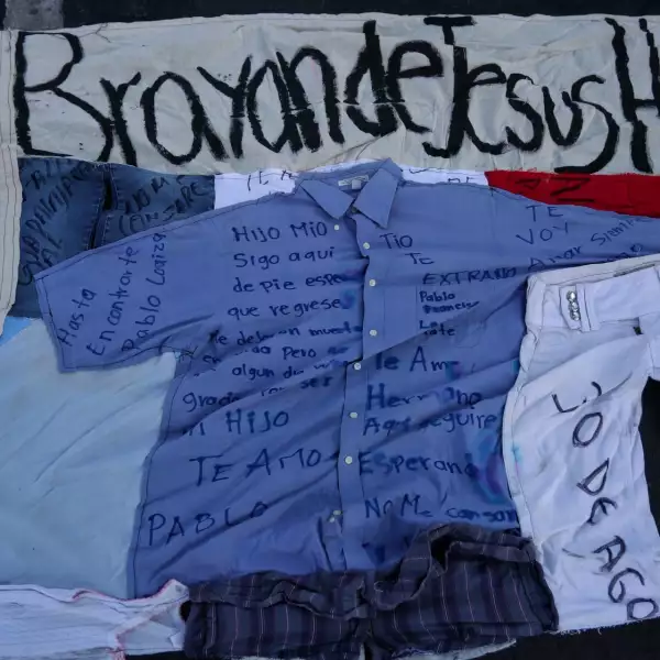 Fosas clandestinas en Palacio Nacional