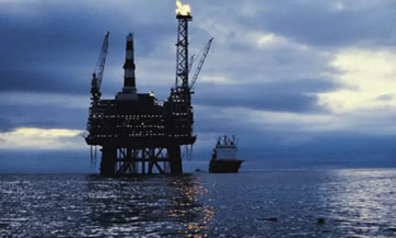 La Habana recibe más de 100,000 barriles diarios de petróleo de Venezuela. (Foto: Thinkstock)
