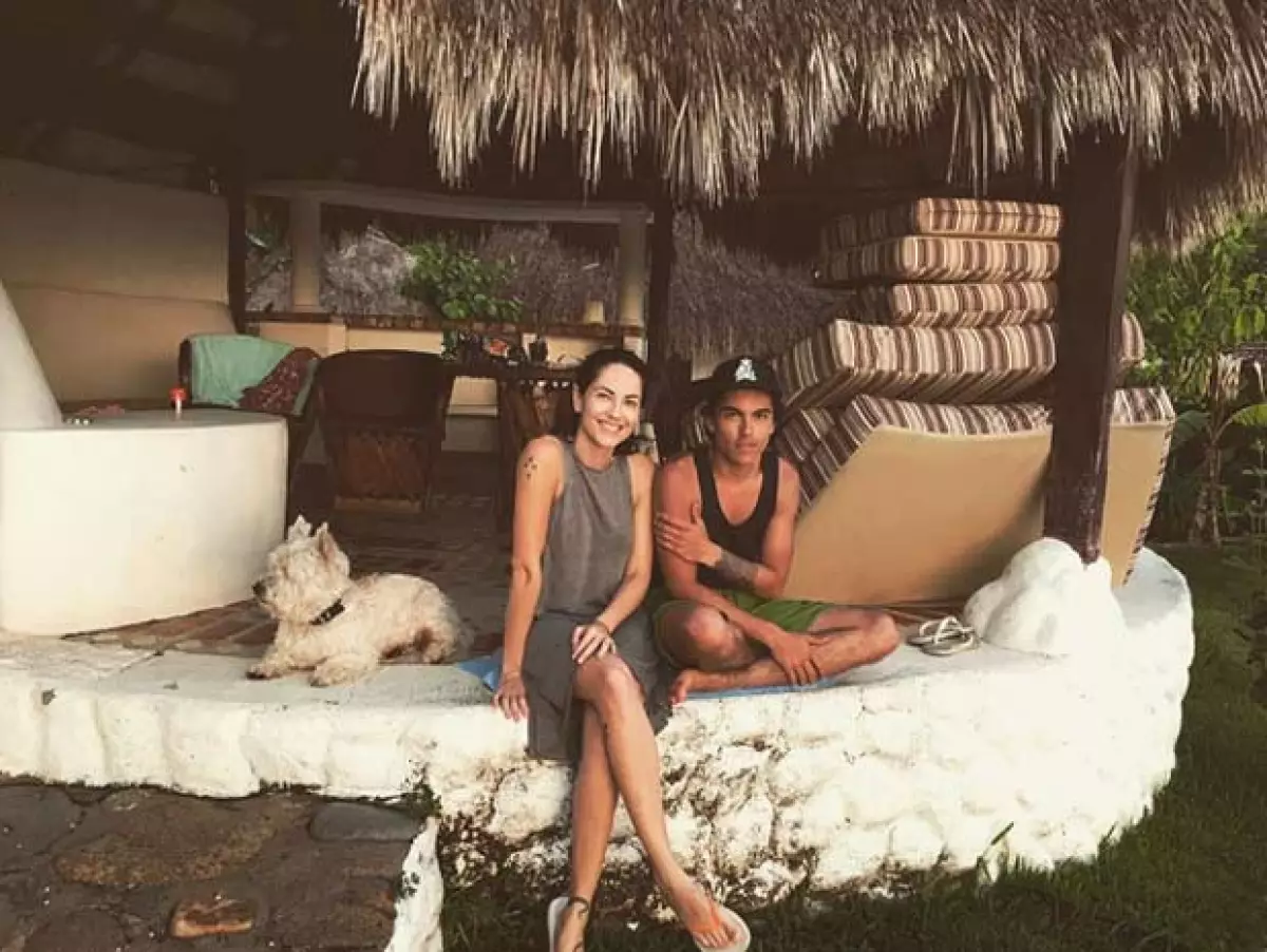 La decisión la tomó después de su viaje con Bárbara Mori.