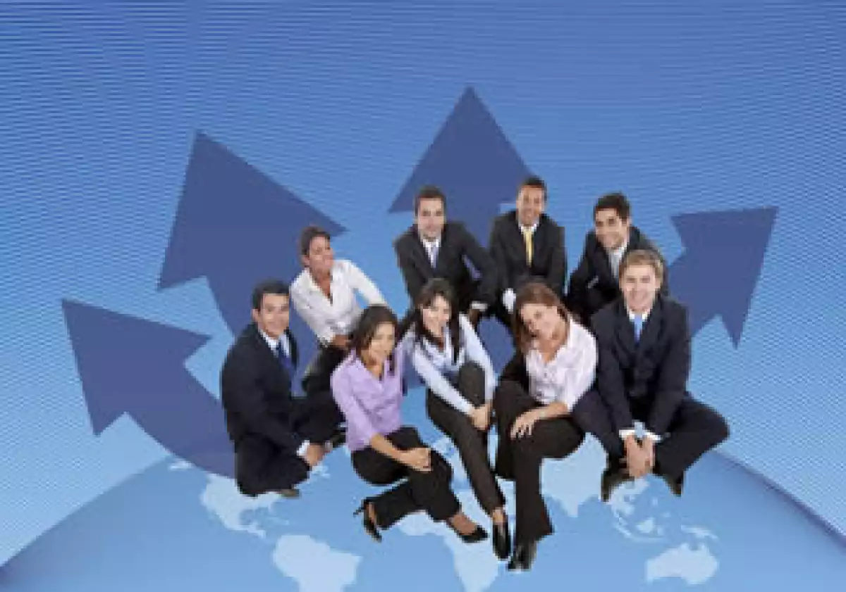 Las nuevas generaciones de emprendedores creen más en el trabajo en equipo para cumplir con las metas de la organización. (Foto: Photos To Go)