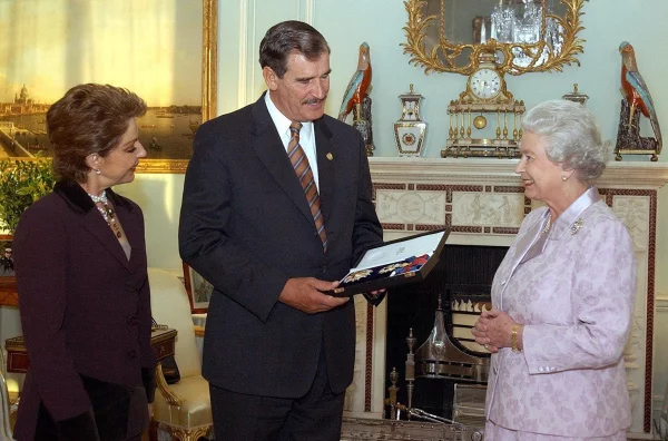 MARTHA-SAHAUN-VICENTE-FOX-REINA-ISABEL