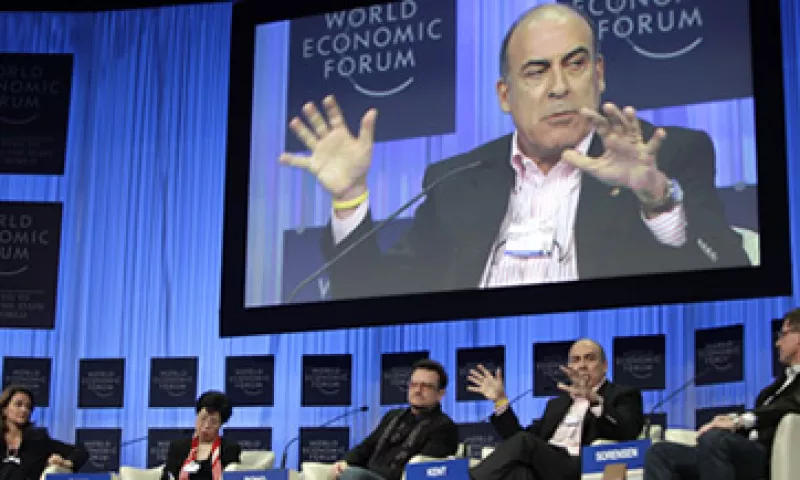 El CEO de la compañía Muhtar Kent destacó los logros de Jugos del Valle, firma adquirida en 2007 que amplió su presencia para llegar a 14 países. (Foto: AP)