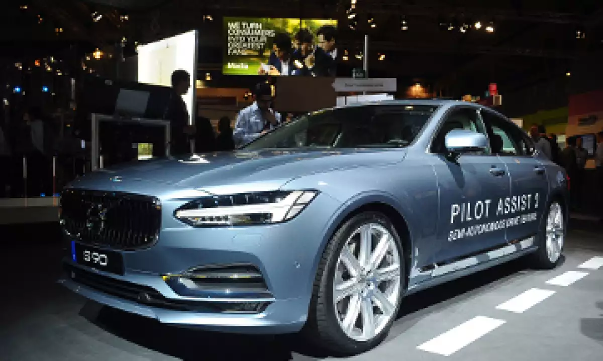 volvo_s90