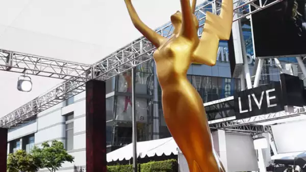 Red carpet de la entrega número 68 de los premios a lo mejor de la televisión en Hollywood.