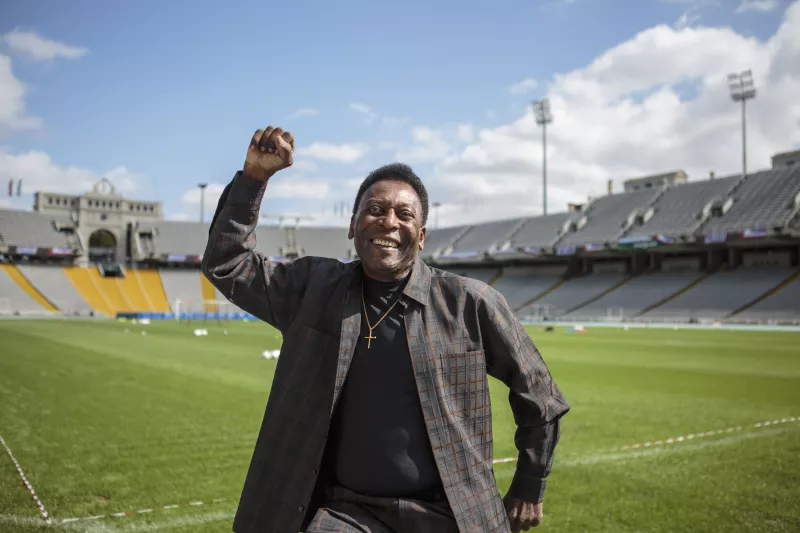 Histórica camiseta de Pelé de la final del Mundial de 1958 será subastada en Nueva York