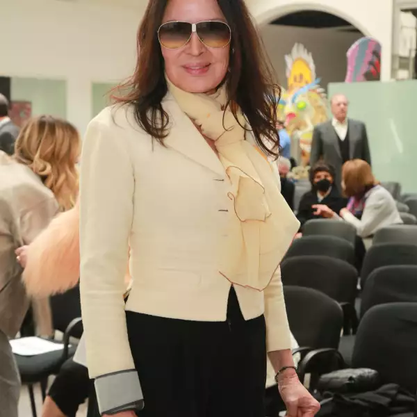 HOMENAJE A MARIE THÉRÈSE HERNAND DE ARANGO