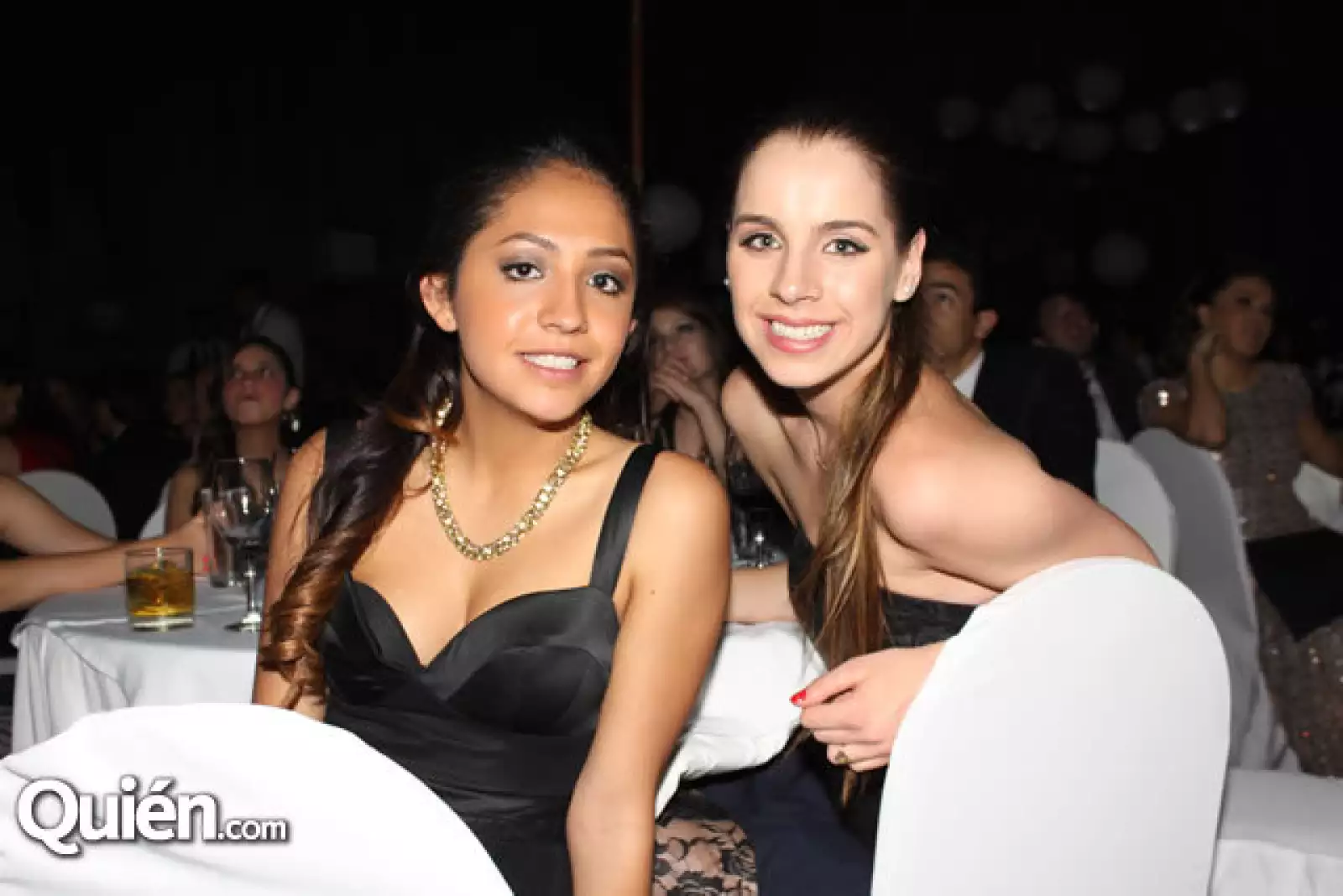 Valentina Craviotto y Karla Sánchez