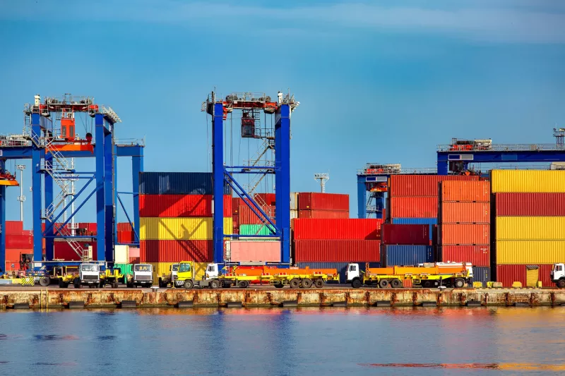 Crimen organizado gana ante los aranceles de Trump: así alimentan la economía ilegal