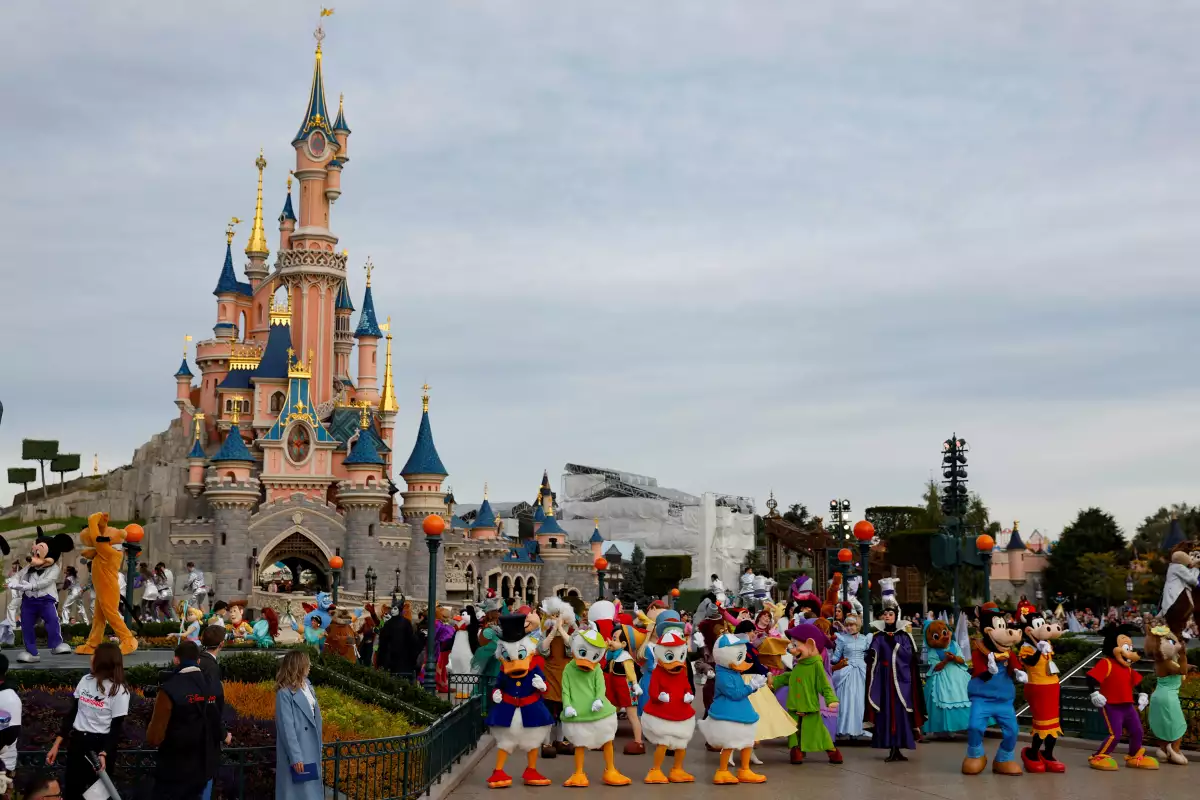 disney-celebra-100-años